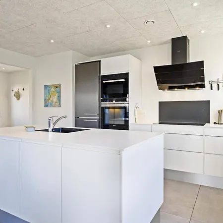 Josefines Have 105 - New, Bright, And Delightful In The Heart Of